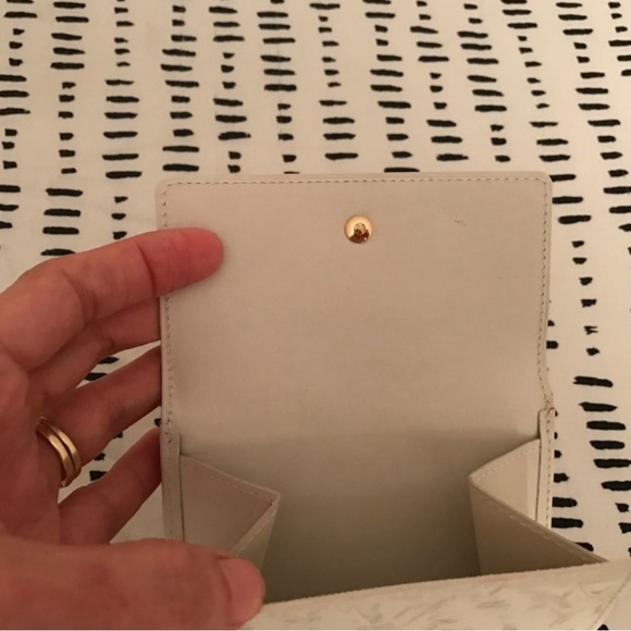 Louis Vuitton Wallet - Picture 3 of 8